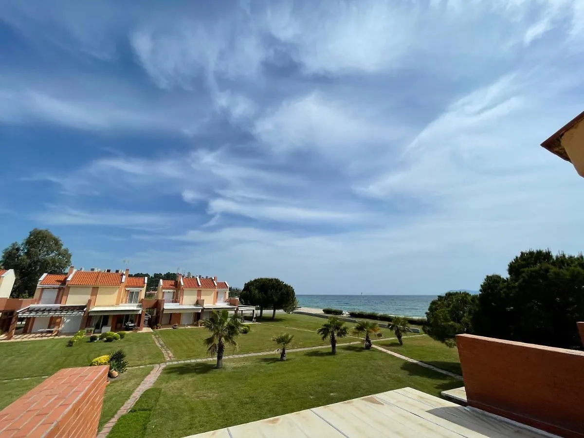 Cozy Beachfront Maisonette Offers Panoramic Views Of Sea Metokhion Konstamonitou